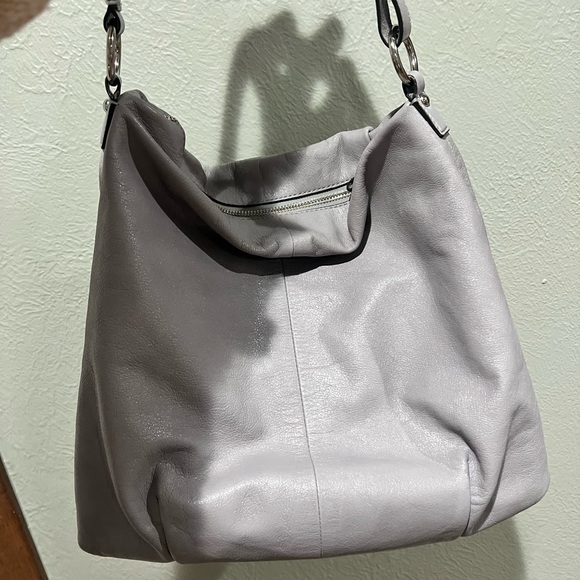 Coach Light Gray Soft Leather Shoulder Bag B1349 Lime Green Enterior Clean EUC - Picture 3 of 9